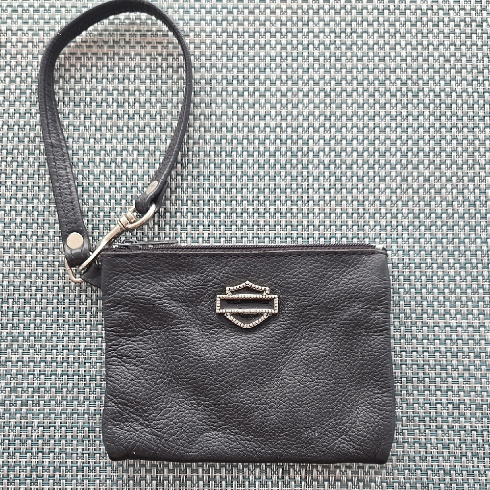 Harley Davidaon Black Leather Wristlet with Logo